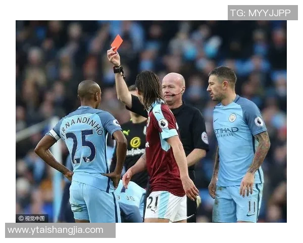 友谊赛巴萨逆转曼城红牌争议引发全场热议与数据分析